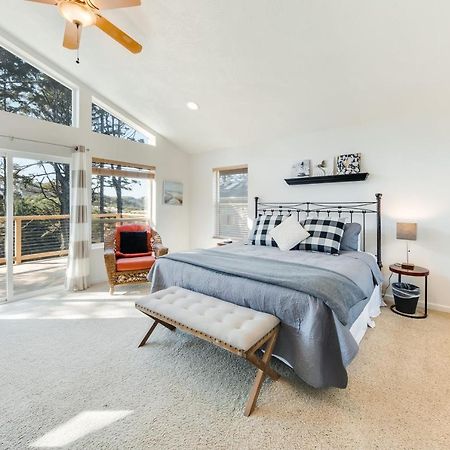Yaquina Lighthouse View Beach Home Newport Exterior foto