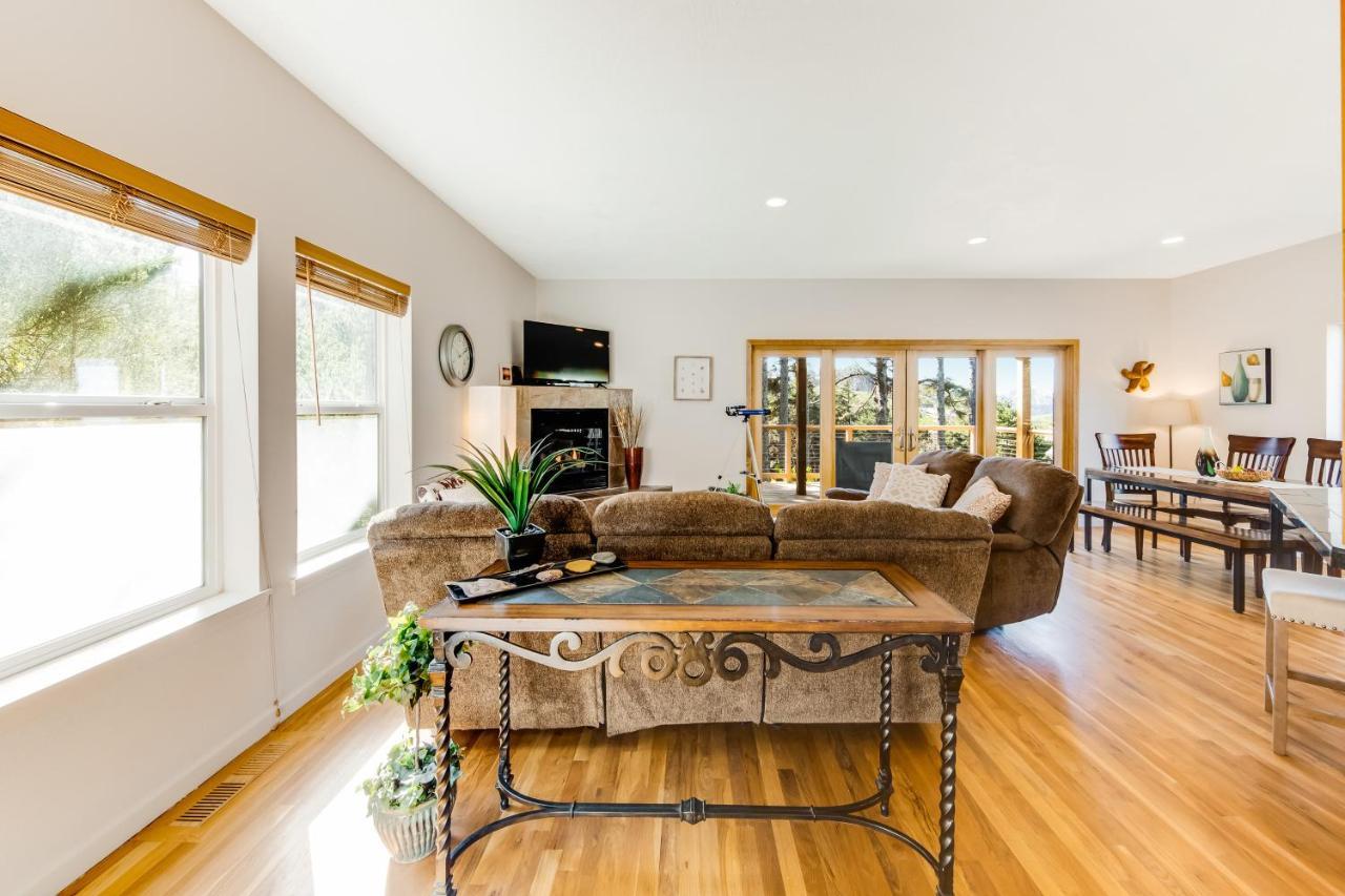 Yaquina Lighthouse View Beach Home Newport Exterior foto